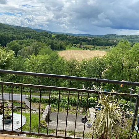 Chez Chantal Homestay *
